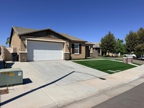 Building Photo - 31871 Eaton Ln