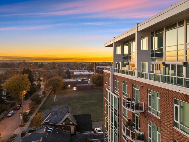 Building Photo - 1145 N High St