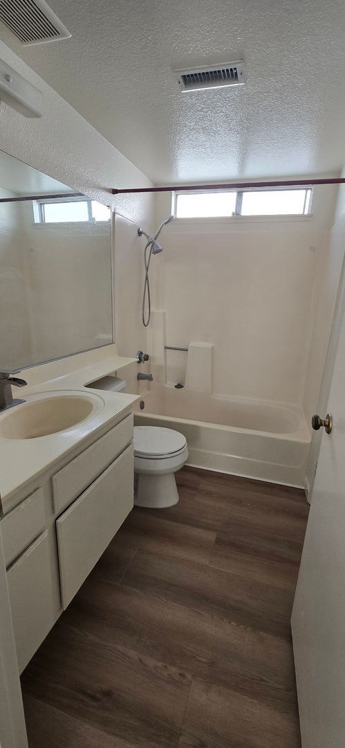 Building Photo - Cooley Ranch Home with NEW Paint NEW flooring