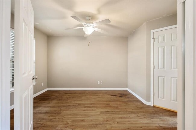 Building Photo - 7685 Northcross Dr