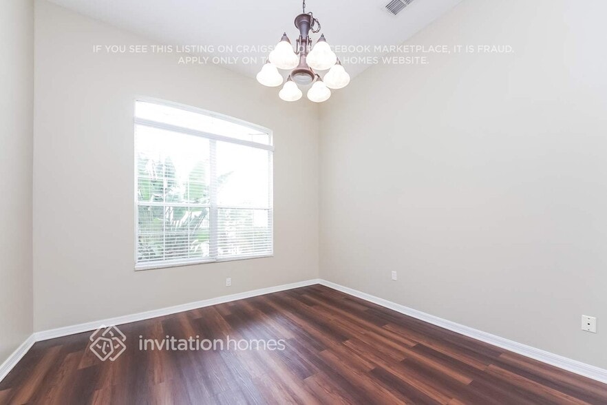 Building Photo - 2856 Majestic Isle Dr