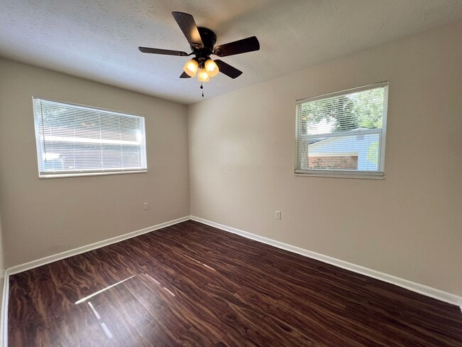 Building Photo - 3/2 House Near UF - Available mid-July 2026!