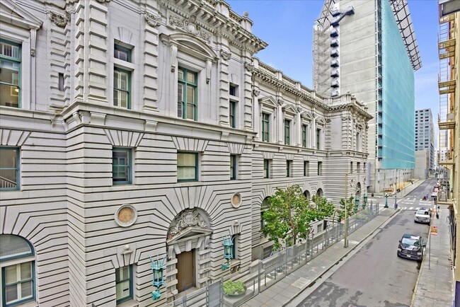 Primary Photo - 1075 Market St