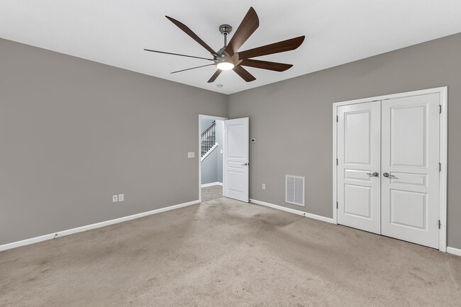Building Photo - 8611 Macedonia Lake Dr