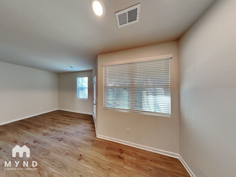 Building Photo - 13049 Cottage Crst Ln