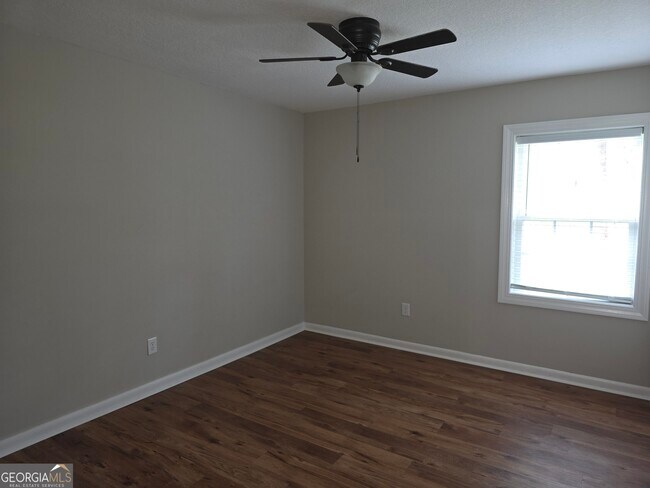 Building Photo - 5944 GA-21