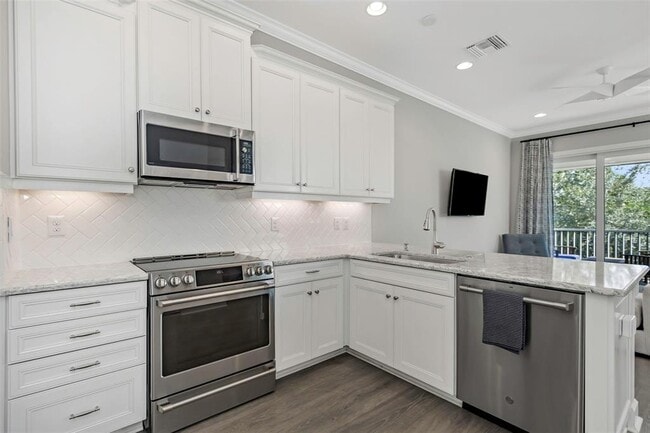 Building Photo - 4063 Rocky Shores Dr