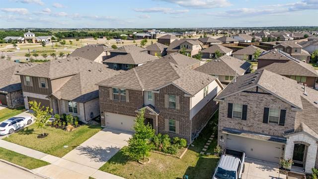 Building Photo - 2611 Fieldcrest Ln.