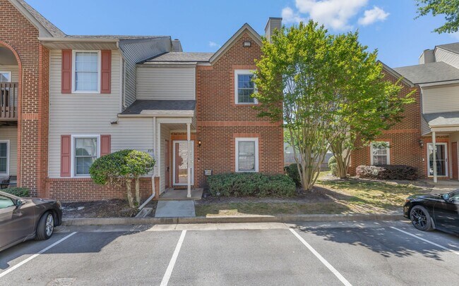 Building Photo - 889 Gas Light Ln