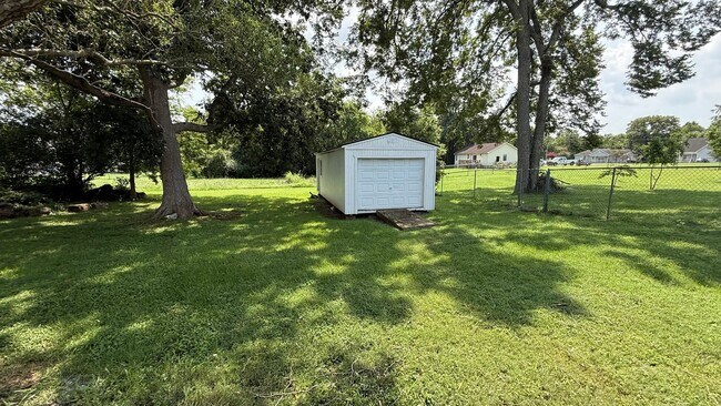 Building Photo - 502 Bloomfield Ct