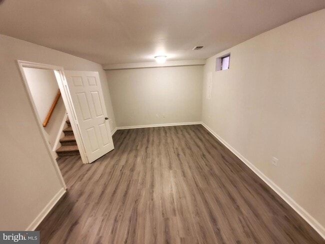 Building Photo - 3344 Vineland Pl
