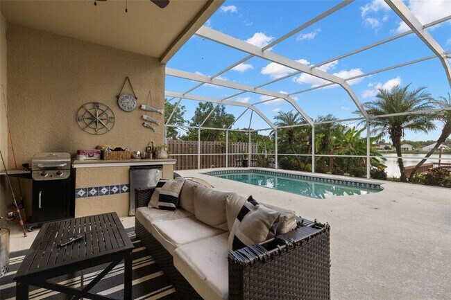 Building Photo - 870 Bayou View Dr