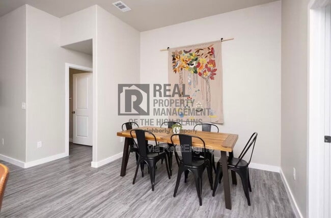 Building Photo - 7003 Athens St