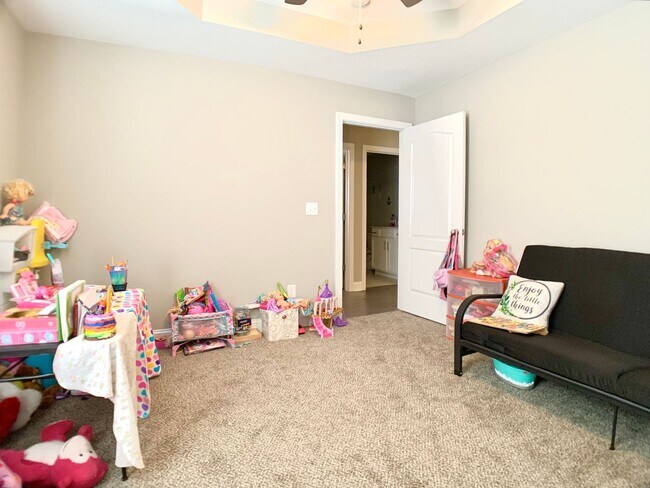 Building Photo - 1376 Apple Blossom Rd