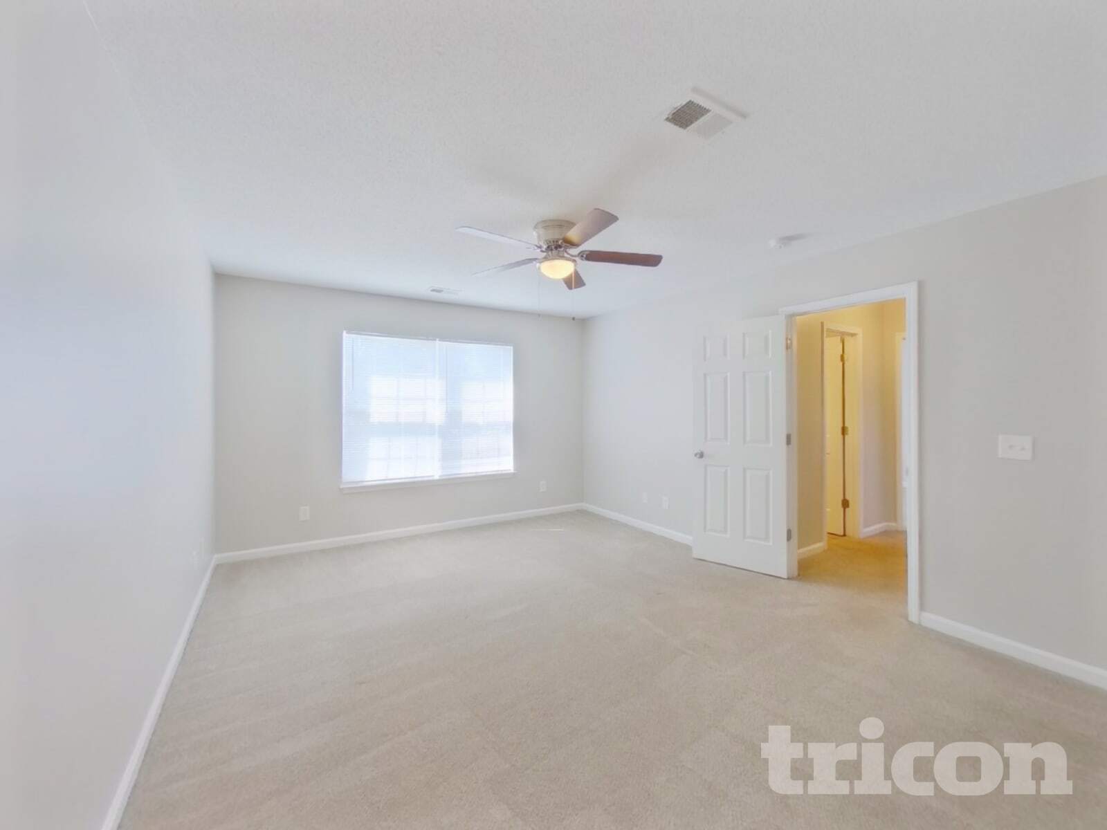 Building Photo - 500 Gingerbread Ct S