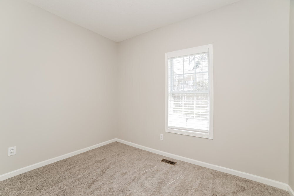 Building Photo - 5725 Newnan Cir