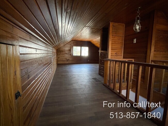 Building Photo - 12 Highland St