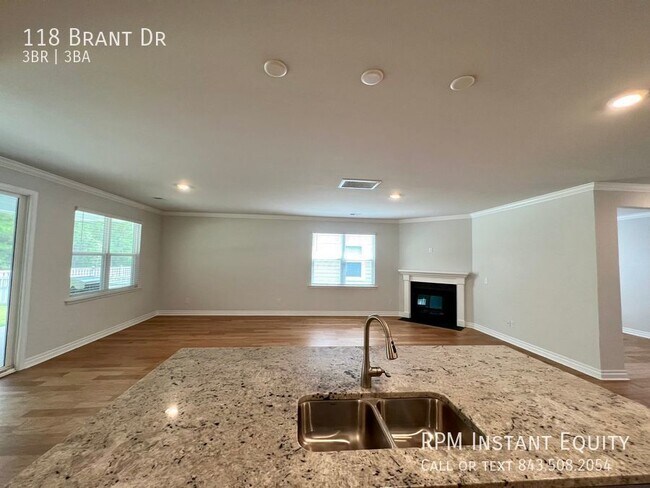 Building Photo - 118 Brant Dr