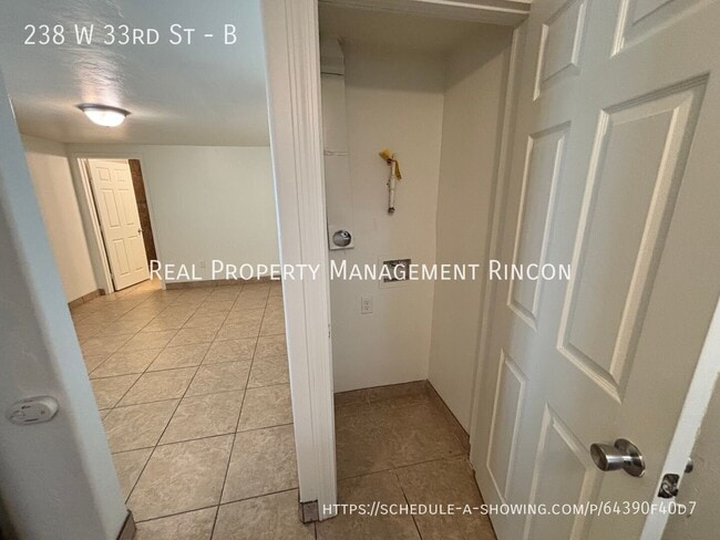 Building Photo - 238 W 33rd St