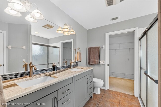 Building Photo - 105 Fern Ct