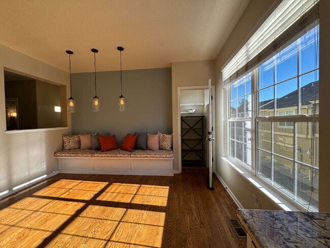 Building Photo - 631 Hanging Rock Pl