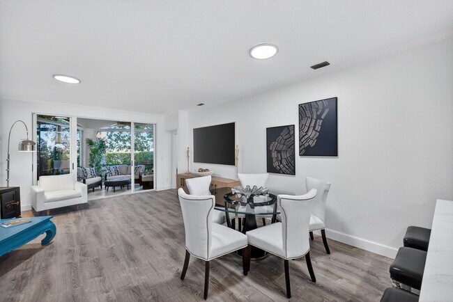 Building Photo - 8390 Excalibur Cir