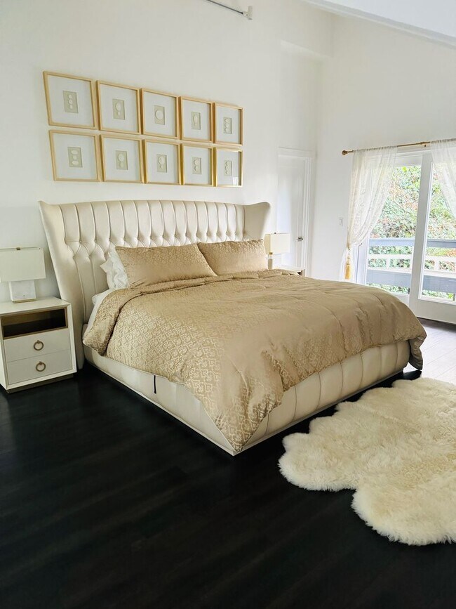 Building Photo - 4Bd/2.25Ba Medina House