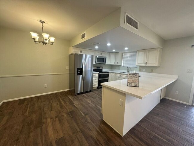 Building Photo - Remodeled 3 Bedroom home in Mesa, AZ