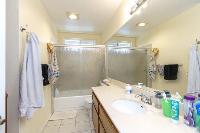 Building Photo - 4 Bedroom Home with Attached ADU in Scripps Ranch