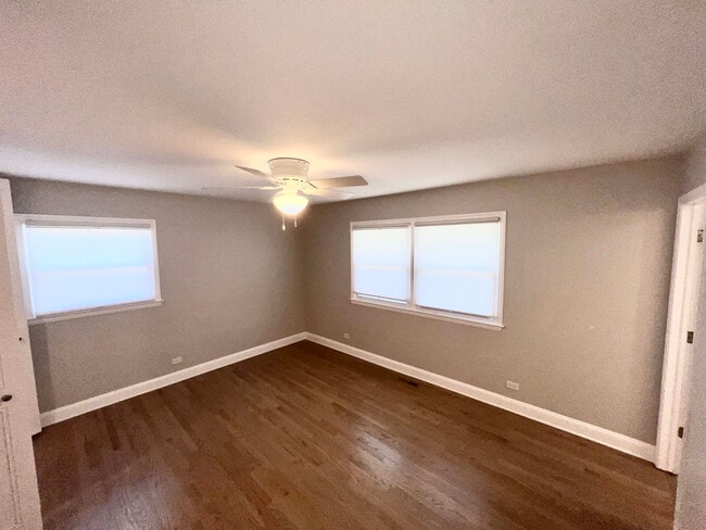 Building Photo - 15122 W Redwood Ln