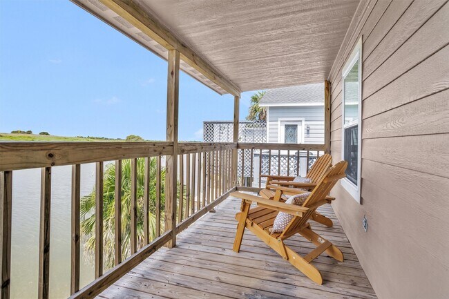Building Photo - 219 Leeward Way