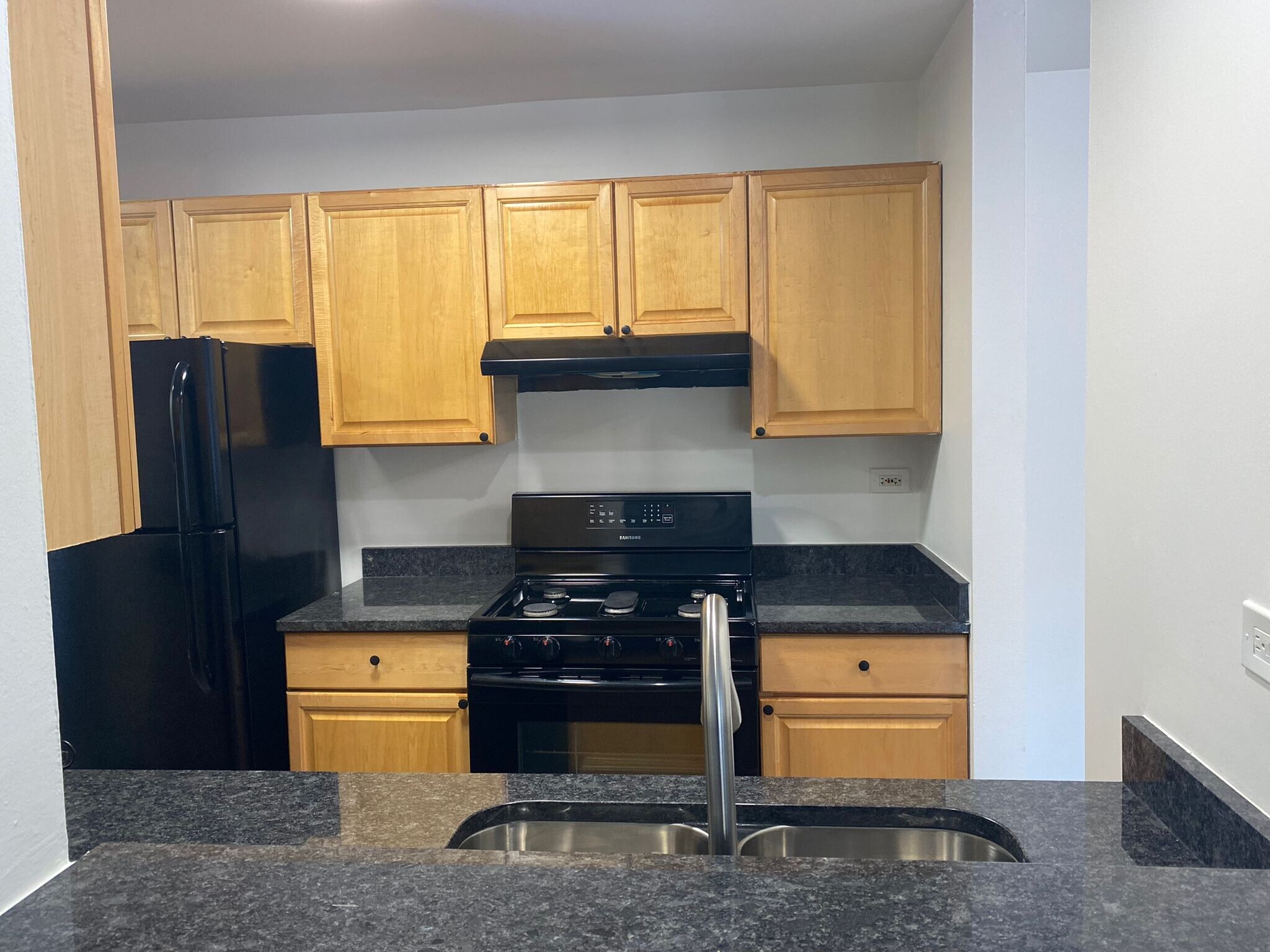 Building Photo - 1919 Prairie Sq