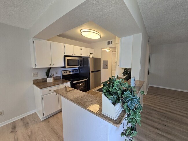 Building Photo - Charming 1 Bed 1 Bath in I District of Orl...