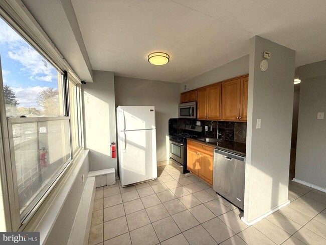 Building Photo - 1200 Marlton Pike