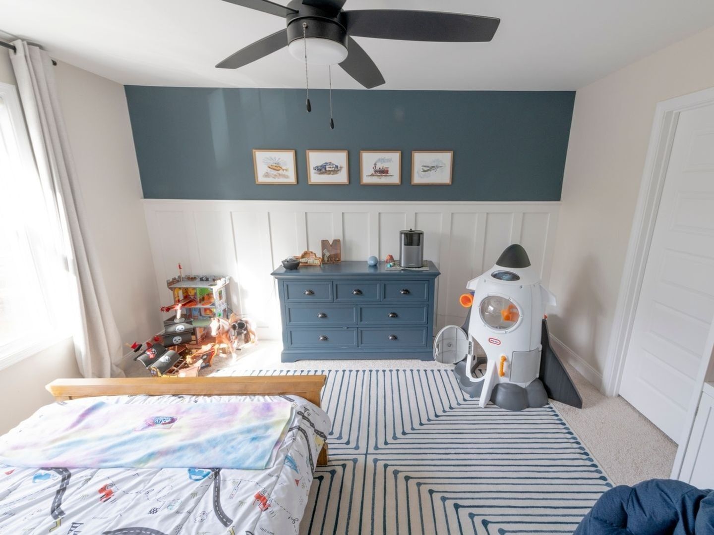 Building Photo - 711 Elderberry Dr