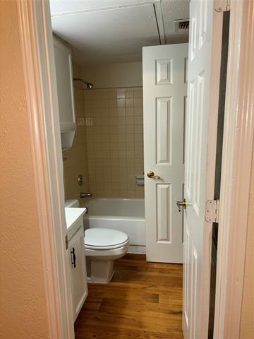 Building Photo - 2406 Sunflower Dr