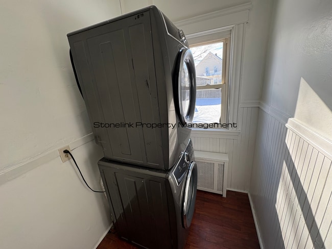 Building Photo - 192 Chandler Ave