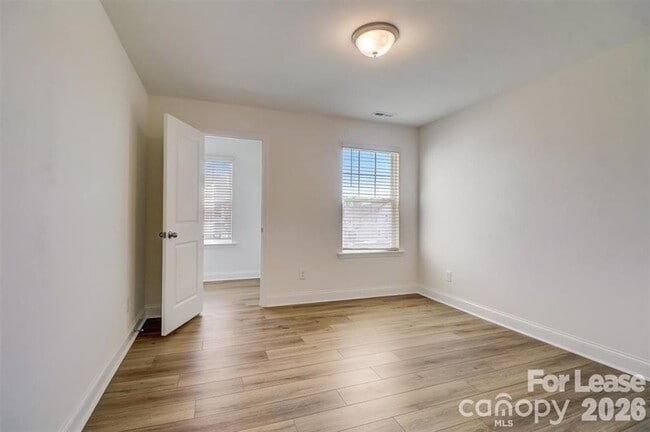 Building Photo - 3845 Hayden Ln