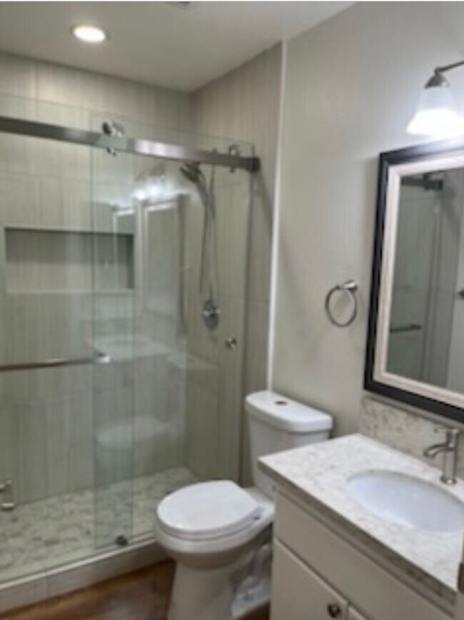 Building Photo - Newly Remodeled 2 Bed / 2 Bath  Upstairs Condo In Colton!