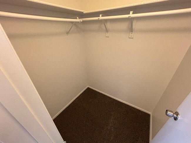 Building Photo - Beautiful single story- 3Bed/2Bath home lo...