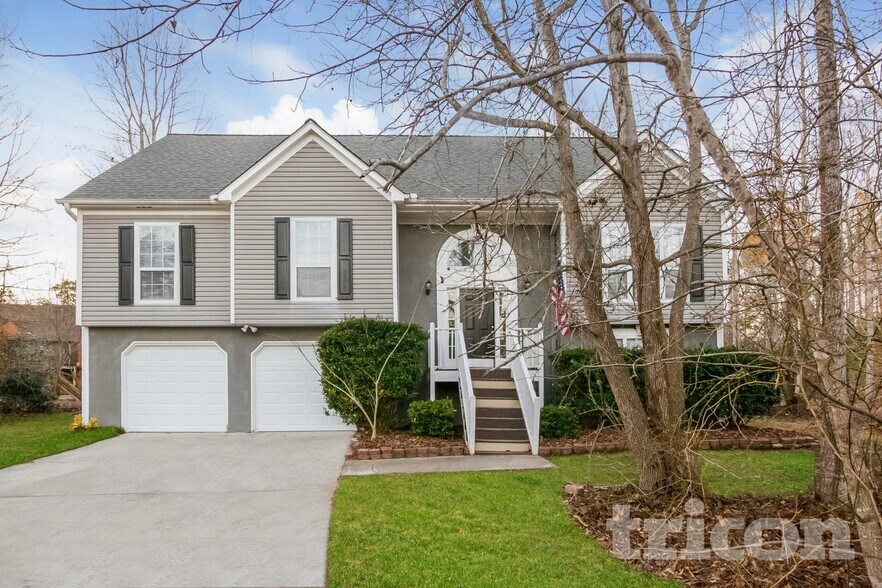 Primary Photo - 5002 Ceylon Dr