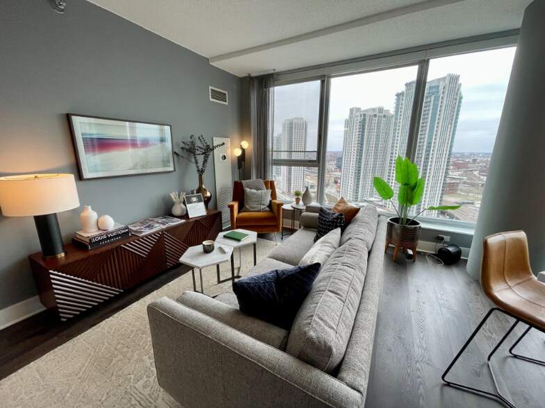 Building Photo - 300 Braun Alley