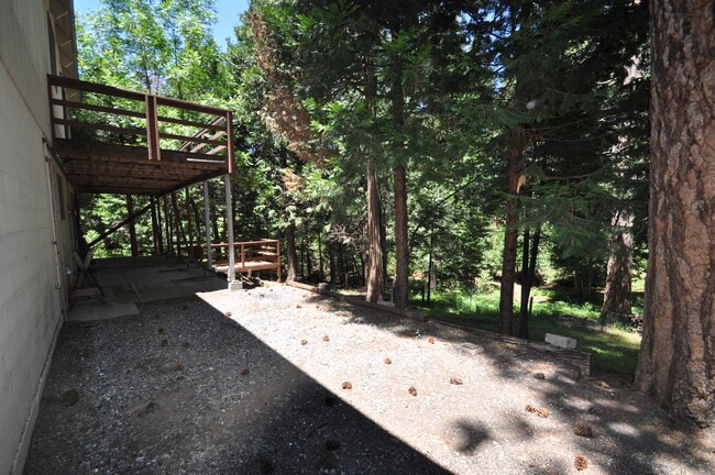 Building Photo - 23660 Ontario Dr