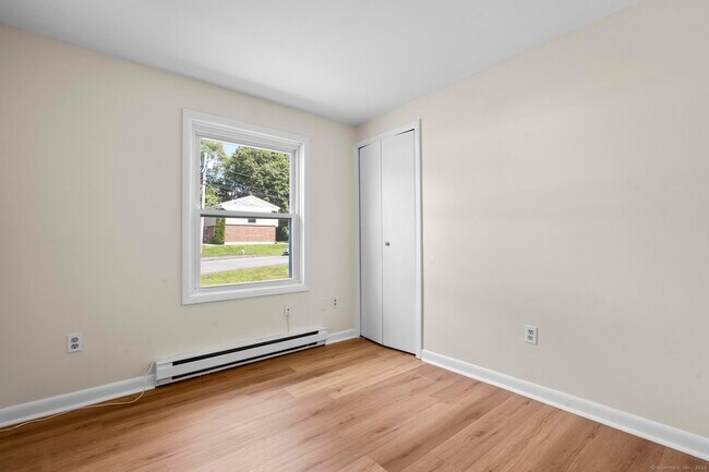 Building Photo - 53 Stonewall Ln