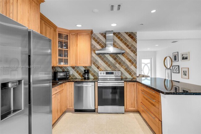 Building Photo - 265 Glenridge Rd