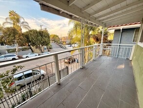 Building Photo - 1200 Laveta Terrace