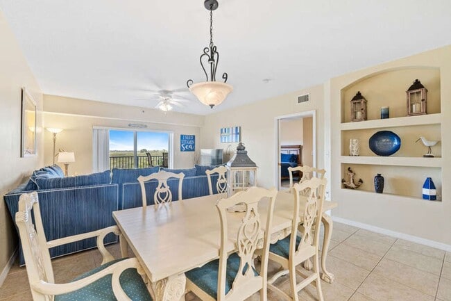 Building Photo - Beautiful Ocean Walk Condo