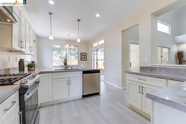 Building Photo - 2436 Pismo Ct