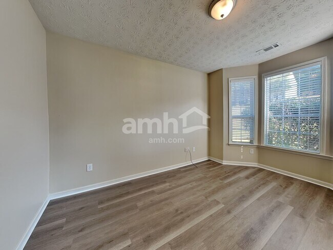 Building Photo - 5390 Spotted Fawn Ct