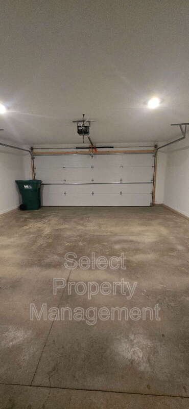 Building Photo - 1396 Livingston Lks Wy